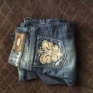 Guess Premium jeans size 26. Lots of Bling!✨✨⚡️💥